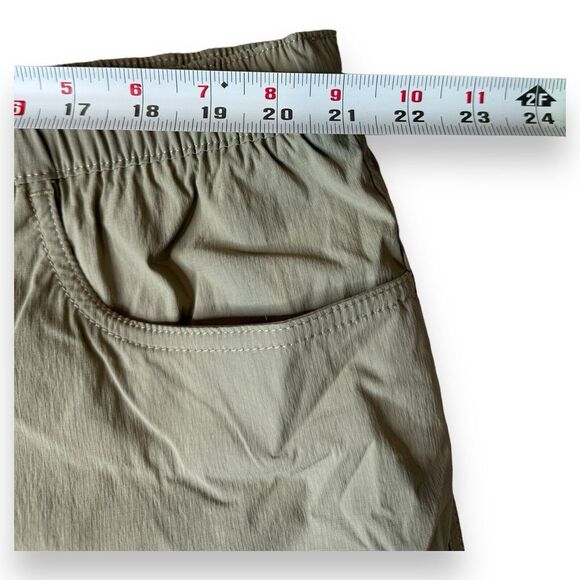 NWT Carhartt Womens Force Relaxed Fit Ripstop 5-Pocket Work Shorts Brown 2XL - Picture 6 of 9